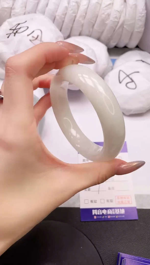 【闪购商品】和田玉手镯未镶嵌19L50-59