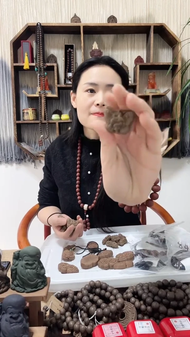 【闪购商品】泥塑安宫带蛇小蝴蝶