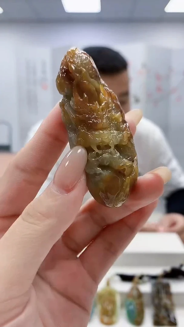 未镶嵌定制翡翠4898lr-毛货挂件127