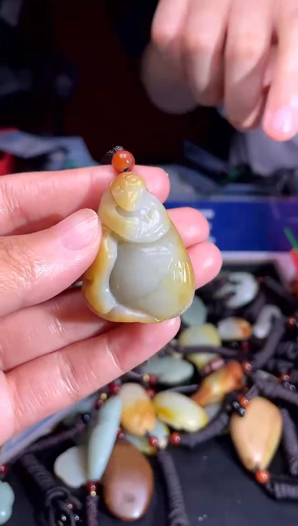 和田玉未镶嵌挂件1