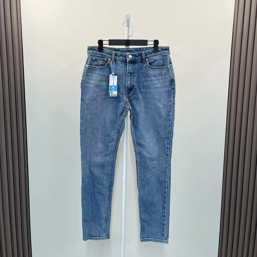 99新 BURBERRY/博柏利 /背后皮牌logo蓝色牛仔裤长裤/尺码31