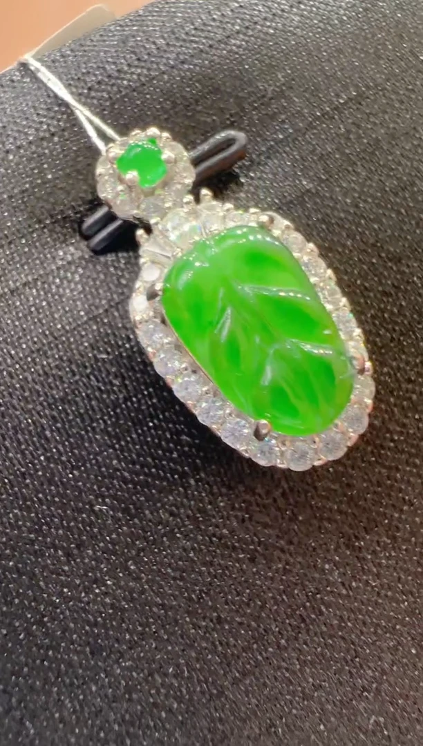 【闪购商品】翡翠吊坠(不含链)合金