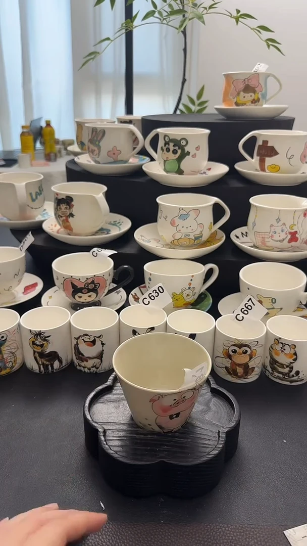 纯手工m**i纯手工绘制陶瓷杯