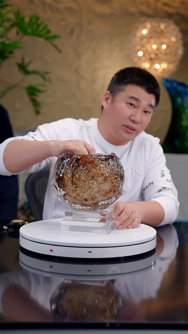 摆件王****✨茶金色冰川纹火山石花器