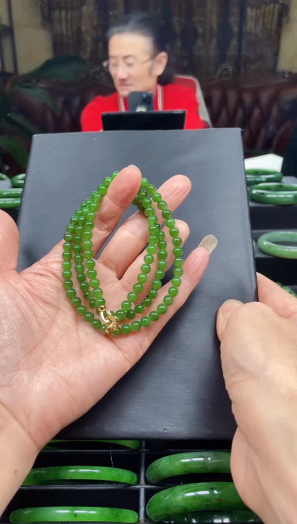 颈饰未镶嵌和田玉（碧玉）卡6针尖黑妈妈链（多样性发一）