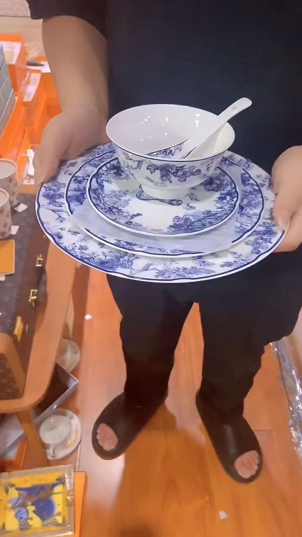 杯鸿辉家品牌瓷器，京东包邮！