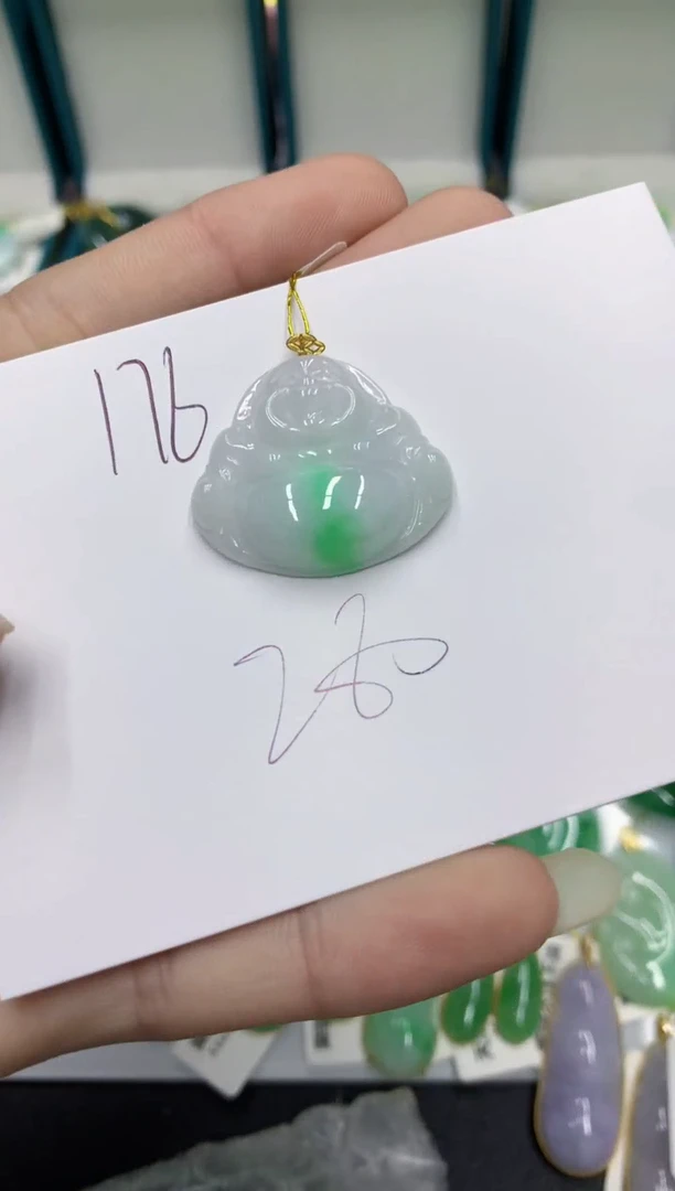 翡翠18K金镶嵌颈饰翡翠