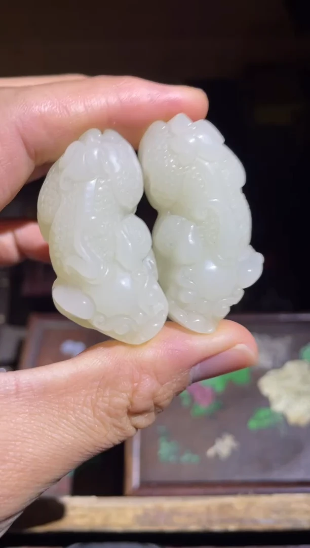 【闪购商品】白挂件貔貅一对