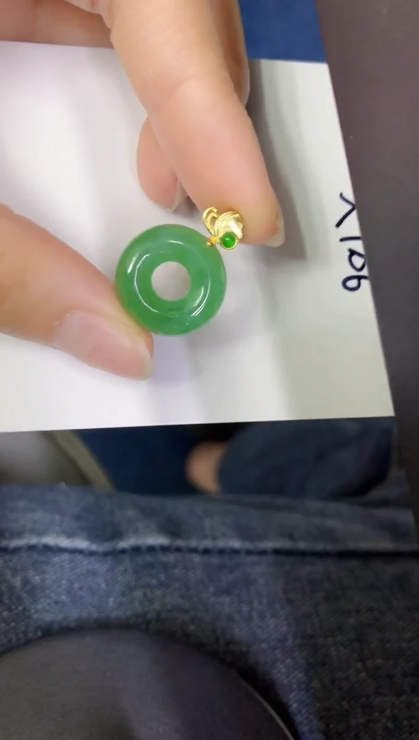 颈饰未镶嵌翡翠缅甸天然翡翠A货