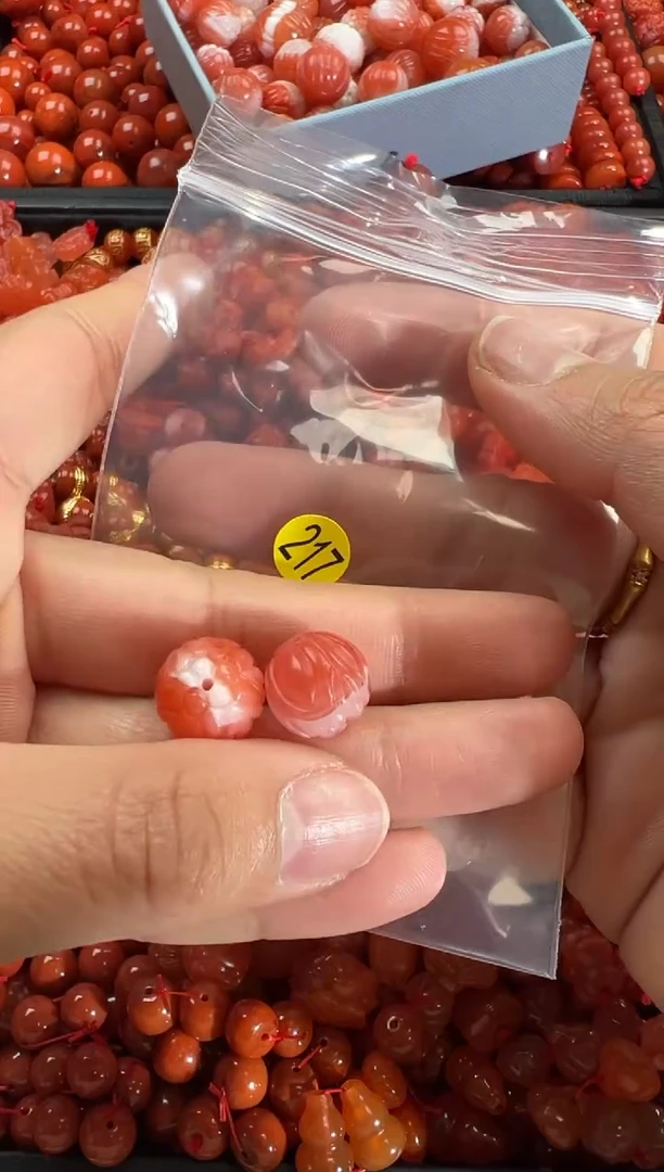 【闪购商品】南红玛瑙颈饰未镶嵌2