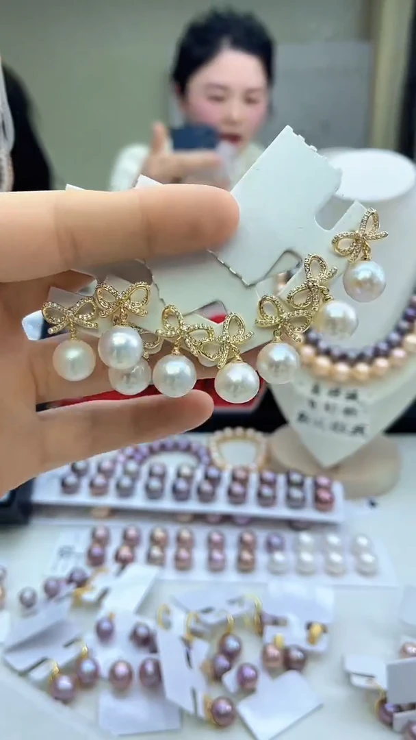 未镶嵌耳饰淡水珍珠白色系 12mm  在逃公主耳坠