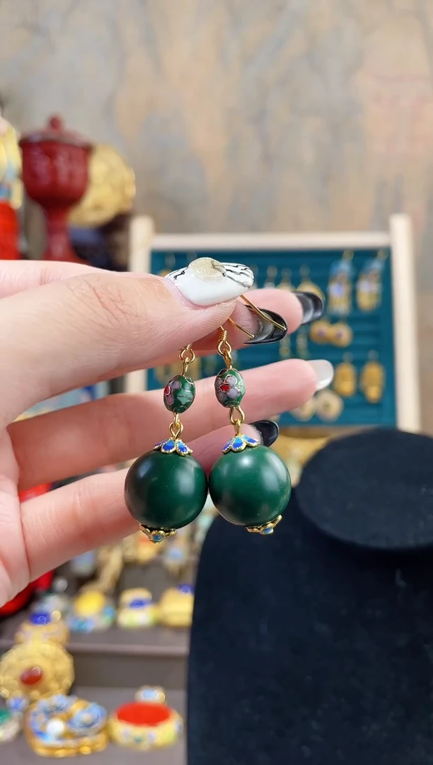 【闪购商品】非遗素漆精品耳环绿色