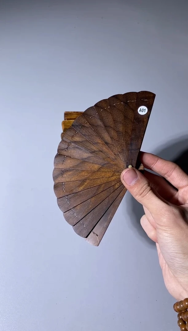 【闪购商品】金丝楠A01号10cm金丝楠迷你扇