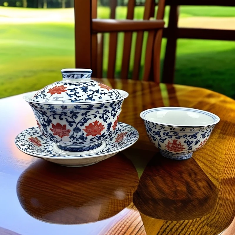 青花釉里红元宝缠枝莲盖碗复古釉里红缠枝莲瓷盖碗中式带盖釉下彩