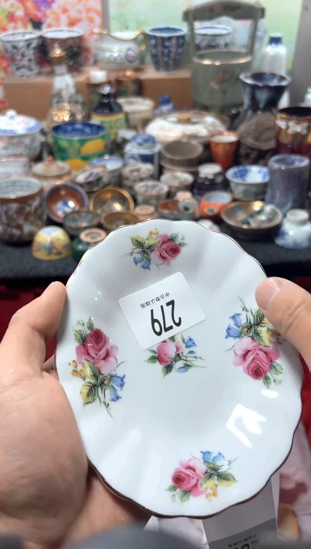 瓷片亮*晶夏目海外回流瓷器中古品。