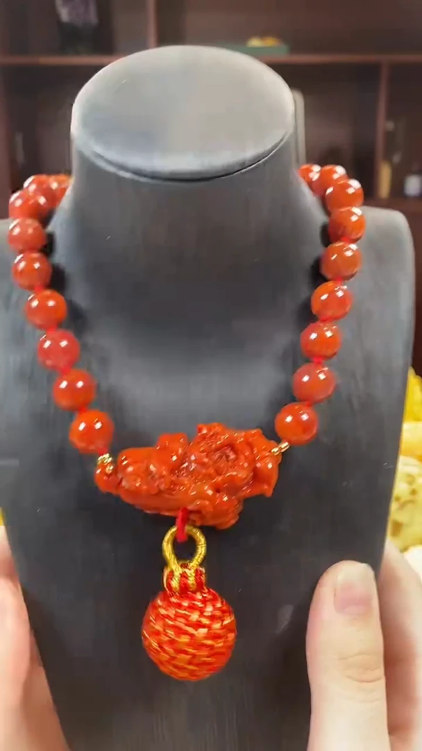 颈饰未镶嵌南红玛瑙项链