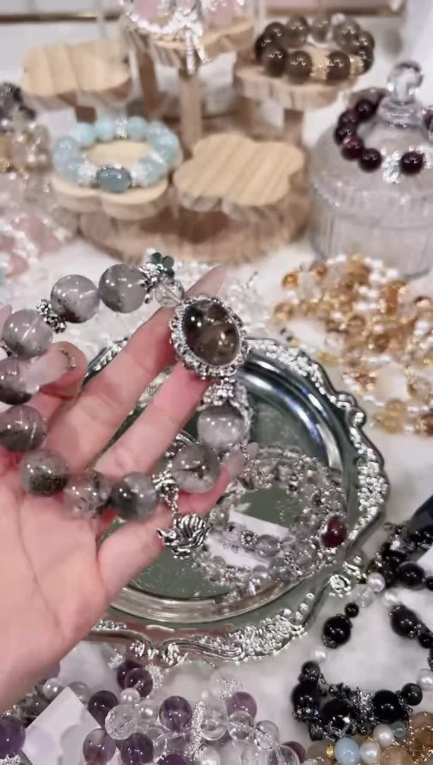 【闪购商品】水晶手链未镶嵌天然水晶默认微瑕 多样性发货发其一