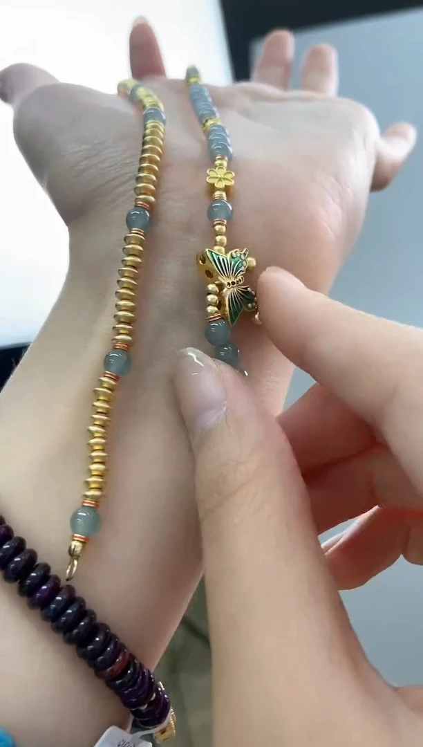 翡翠足银镶嵌颈饰拍二发一天然珠宝多样性发其一