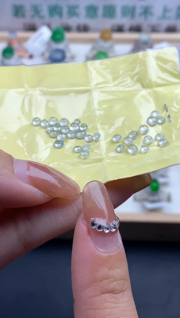 翡翠裸石未镶嵌天然翡翠裸石蛋面2