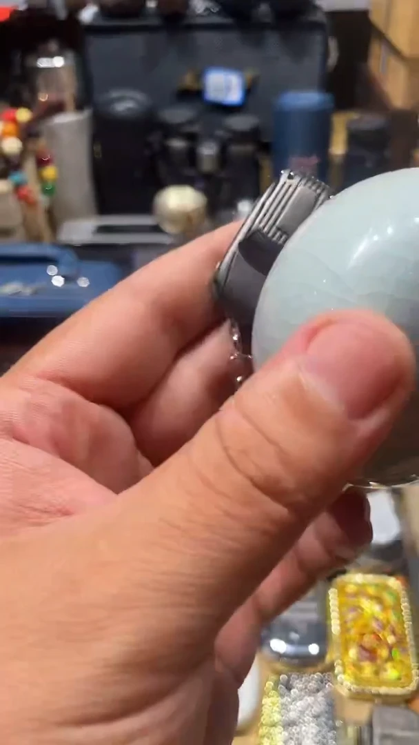 瓷片闪购商品 如图所示