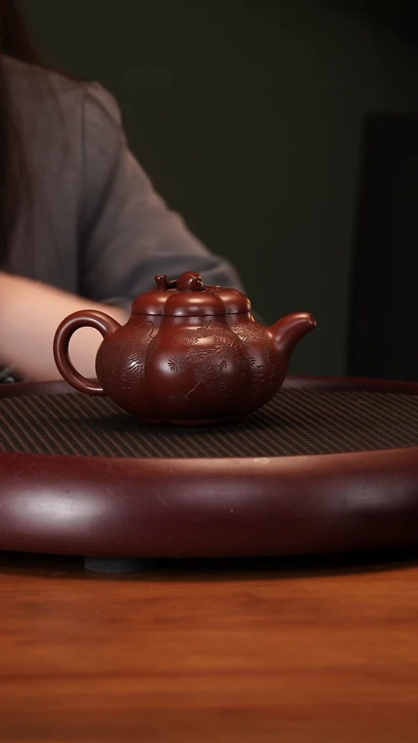 【闪购商品】紫砂茶壶2-73ZXH上合桃老紫泥300cc