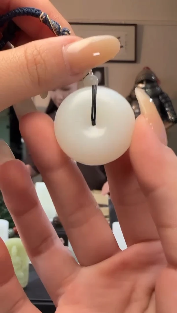 颈饰未镶嵌和田玉白玉平安扣