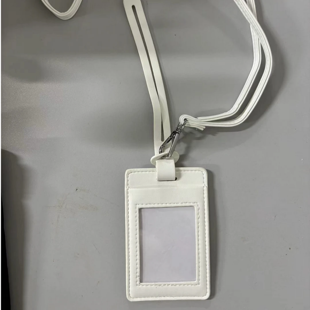 小马啊~白色卡包行李牌包包