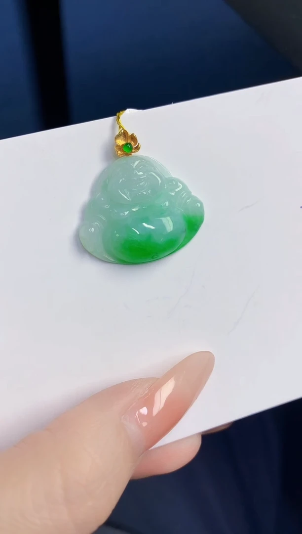 颈饰18K金镶嵌翡翠缅甸天然翡翠A货
