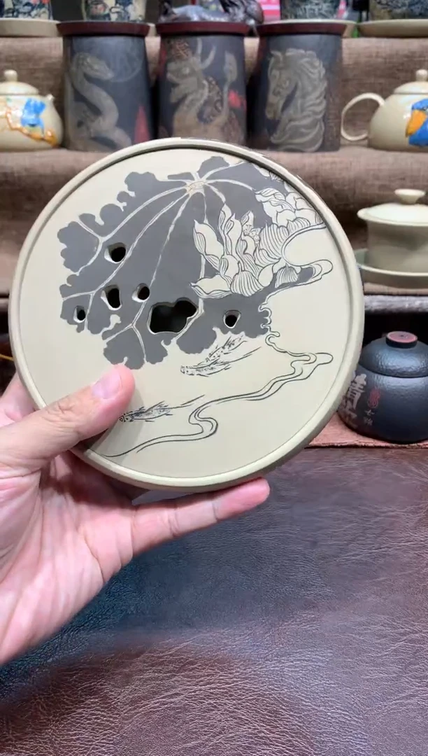 泥塑枕西山房荷花小鱼小壶承