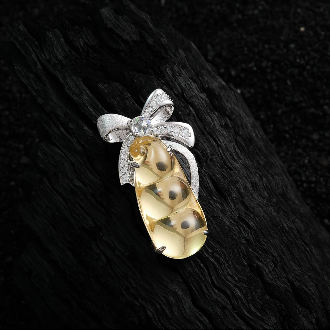 吊坠足银 足银990黄水蝴蝶结四季富贵豆吊坠 时尚百搭（DZ9748)