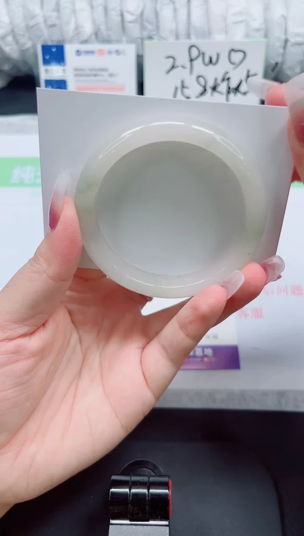 石英质玉手镯未镶嵌255-57