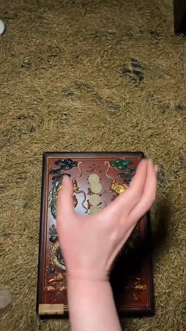 瓷摆件高端精美红漆龙盒一件链接
