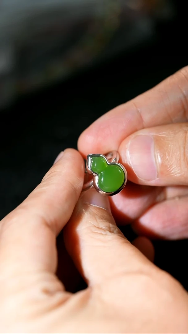 未镶嵌戒指和田玉7