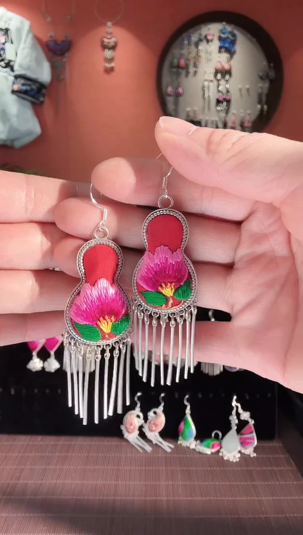 织绣手工苗绣刺绣首饰113