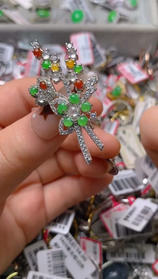 银S925镶嵌戒指翡翠百内无证书