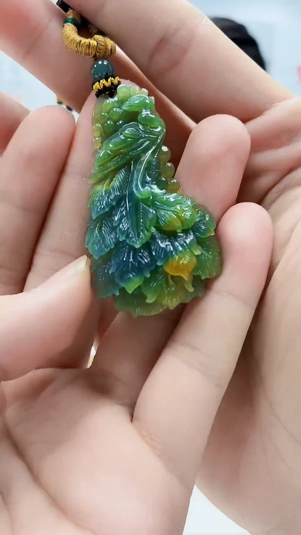 未镶嵌定制翡翠5060bb-毛货挂件43