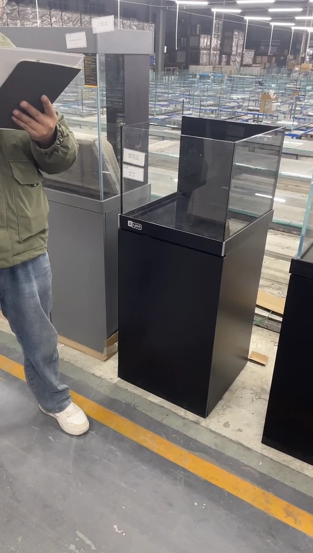 玻璃YEE底滤大鱼缸特价专场！微瑕落灰介意勿拍！