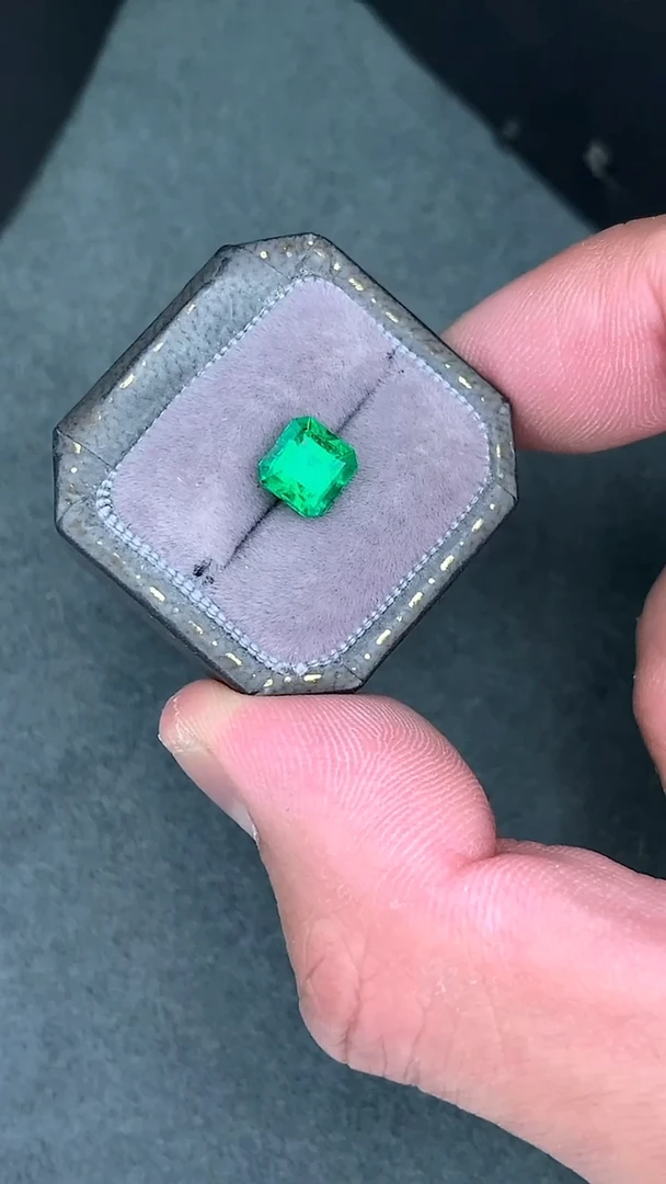 裸石祖母绿1.3克拉