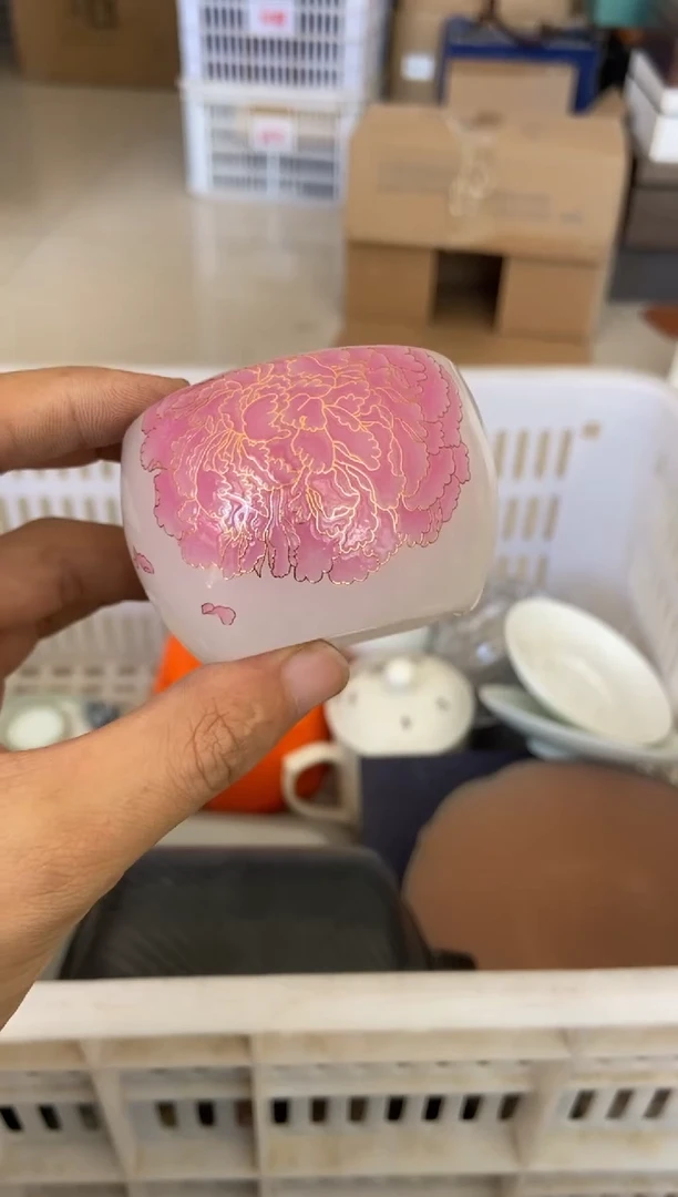 杯无运费险有瑕疵的摄影的产品有使用过的痕迹有点脏介意勿拍