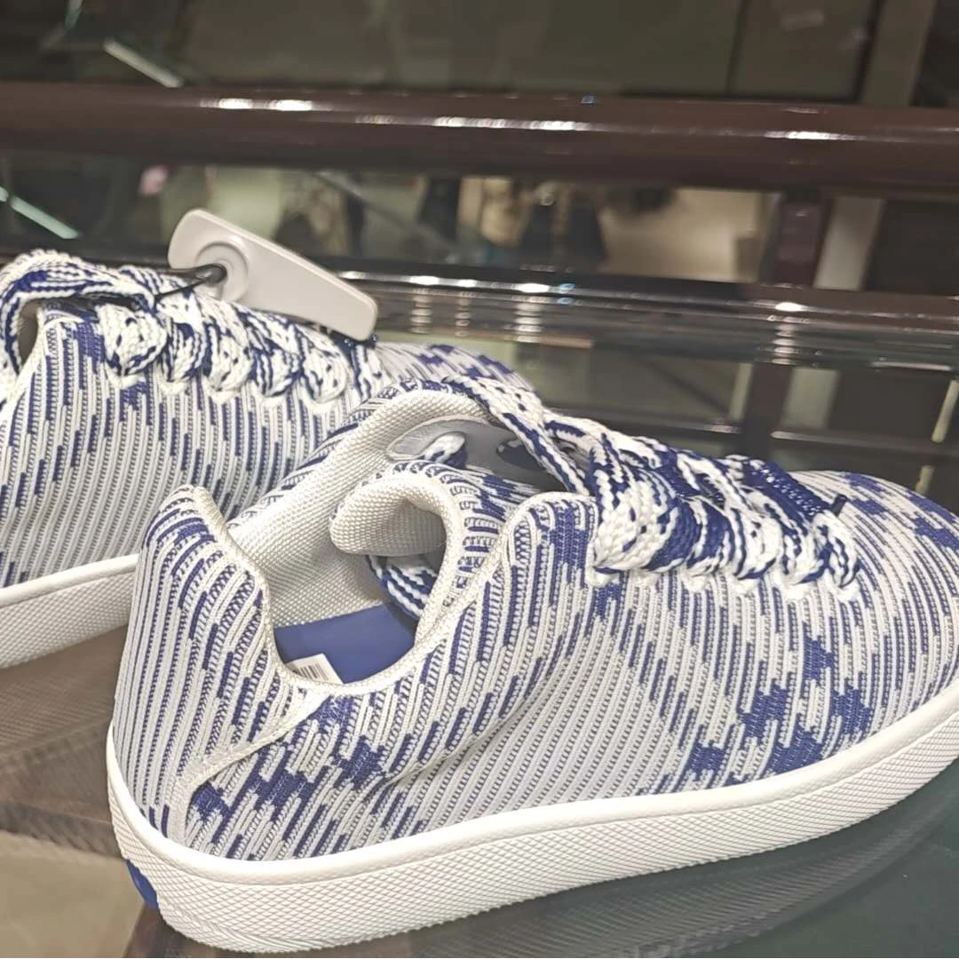 【巴黎直邮】Burberry博柏利男鞋格纹平底低帮时尚休闲鞋80815841