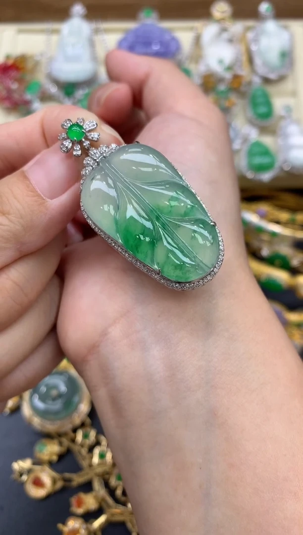 翡翠18K金镶嵌颈饰593-中国好珍宝