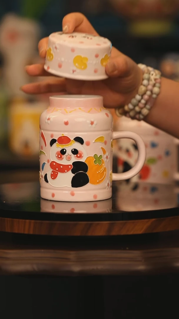 【闪购商品】摆件景德镇釉下彩绘设计师款式陶瓷