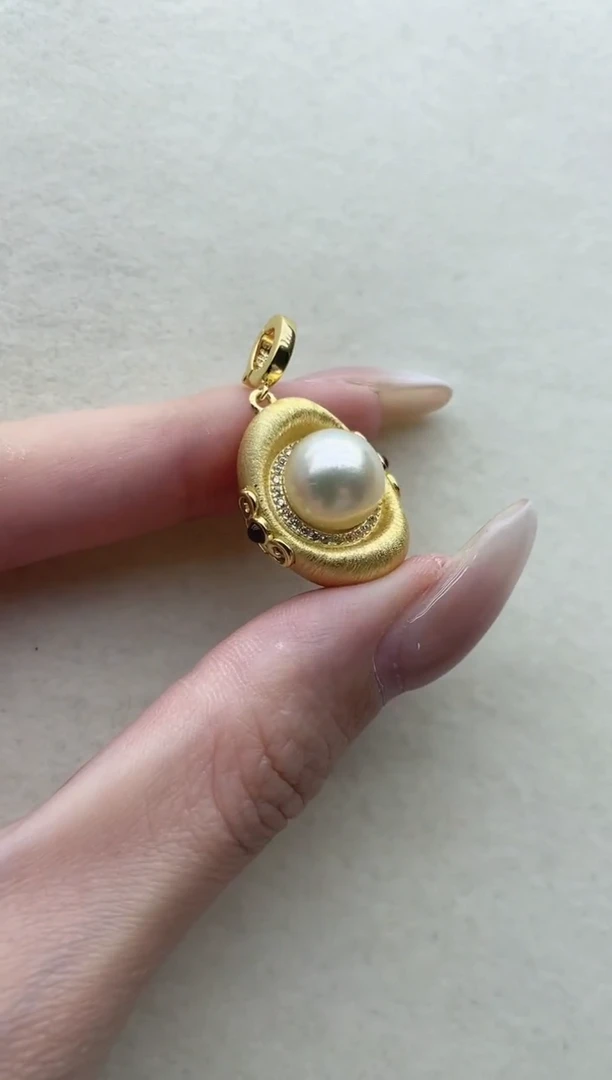 银S925镶嵌海水珍珠吊坠32