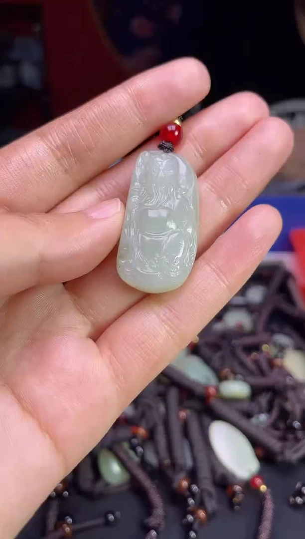 未镶嵌和田玉挂件1