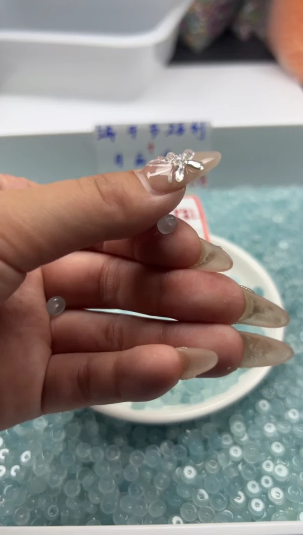 玛瑙/玉髓颈饰未镶嵌W803冰川蓝海蓝宝隔片6*3mm50颗