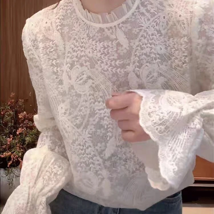 刺绣圆领立领蕾丝衬衫衬衣宽松内搭时尚显瘦百搭小衫镂空