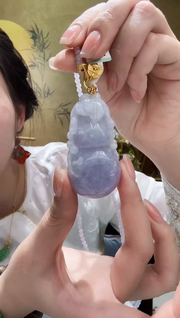 颈饰未镶嵌翡翠吊坠