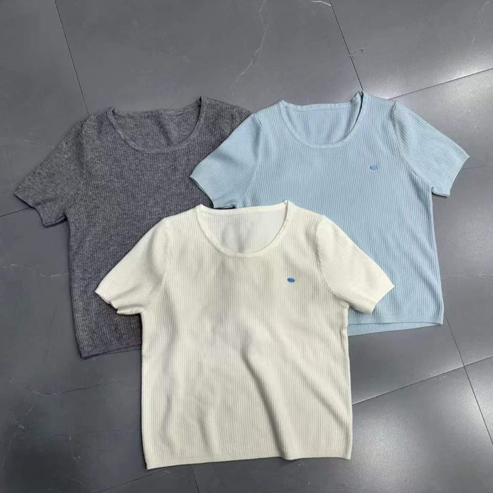 低圆领贴片针织T恤