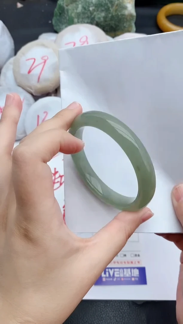 未镶嵌手镯石英质玉19+60/61