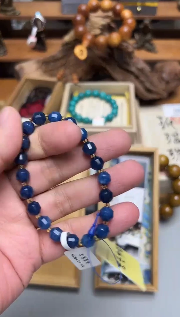 177聚珍阁文玩手串手持手把件